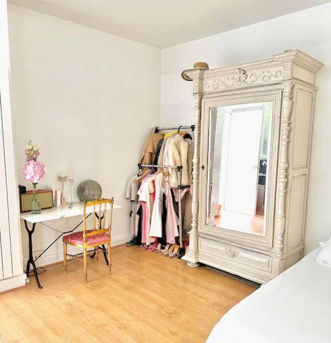 Charming Studio In A Courtyard In Paris Exterior photo
